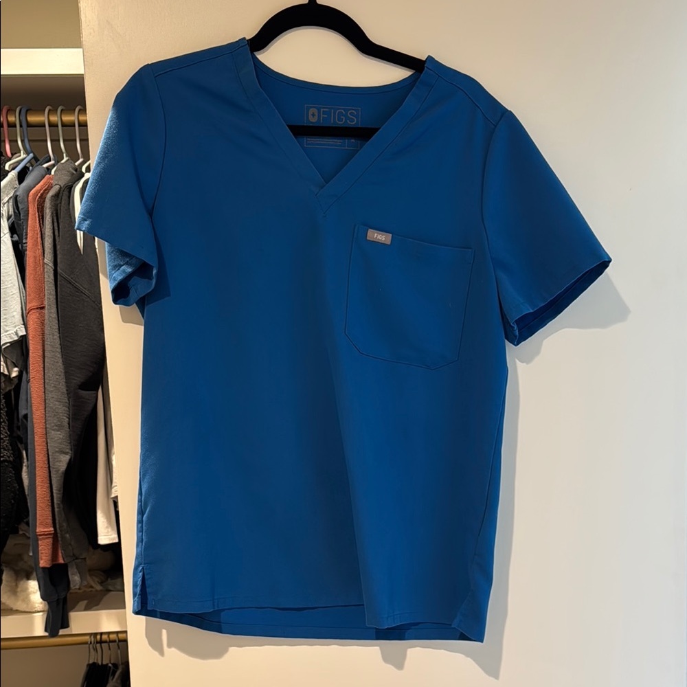 FIGS Women’s Blue V-Neck Scrub top